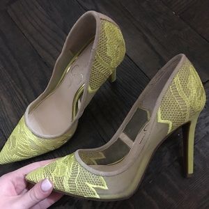 Yellow mesh embroidered heels